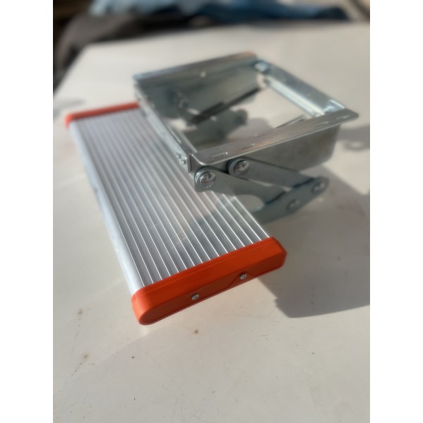 S45 Caravan Luxury Step